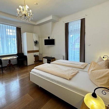 Hotel Zu Den Linden Dresde Extérieur photo
