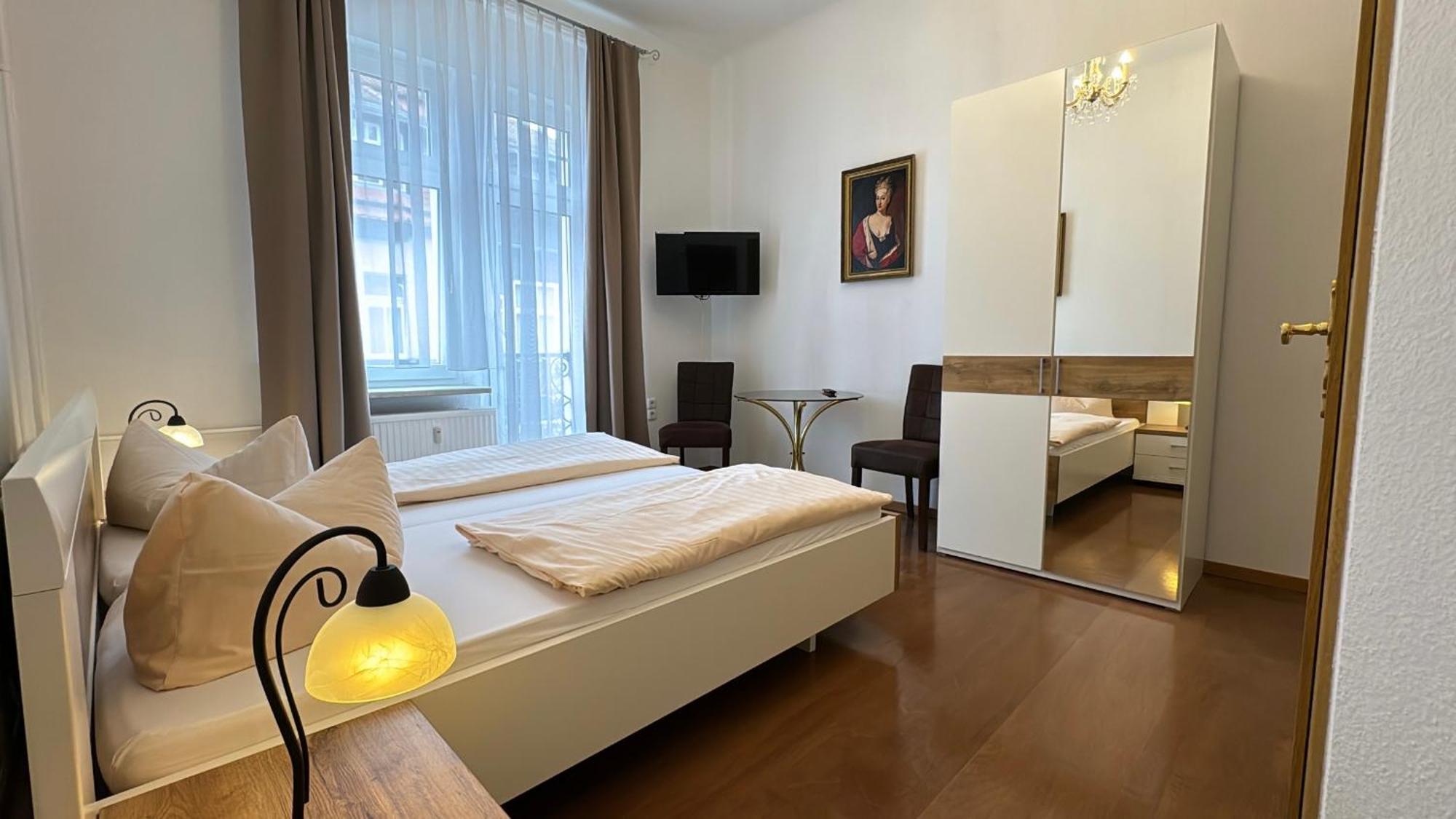 Hotel Zu Den Linden Dresde Extérieur photo