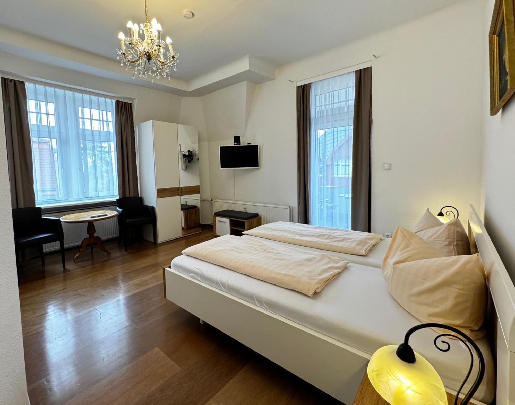 Hotel Zu Den Linden Dresde Extérieur photo