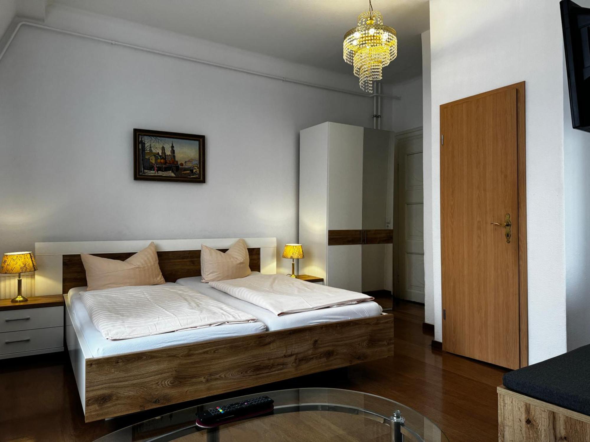 Hotel Zu Den Linden Dresde Extérieur photo