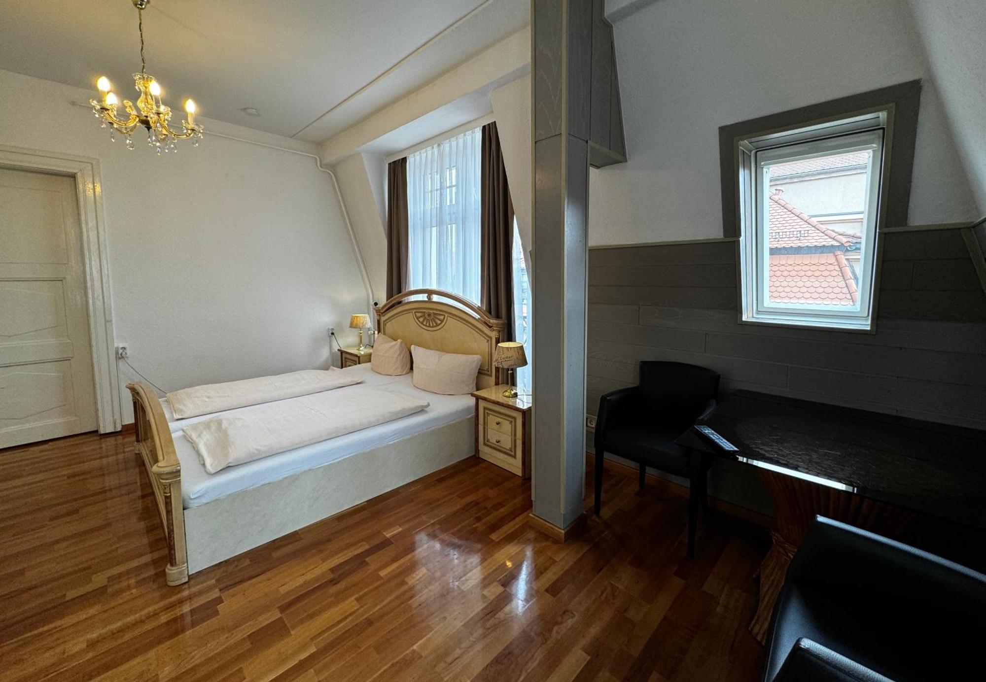Hotel Zu Den Linden Dresde Extérieur photo